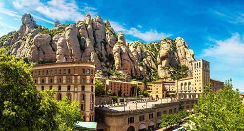 Montserrat paysage montagne