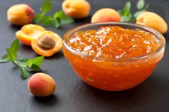 fruit marmelade abricot