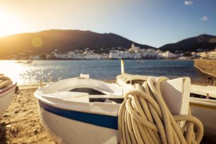 barque plage Cadaqués