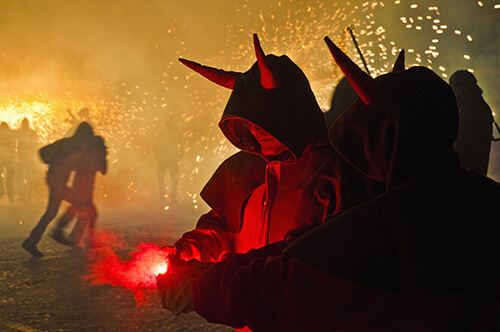 correfocs fête feu d'artifice