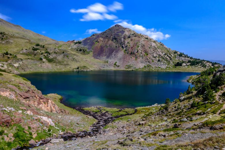 Sentier visiter l'arrière-pays Catalogne