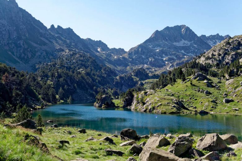 Parque natural nacional aigüestortes en Cataluña