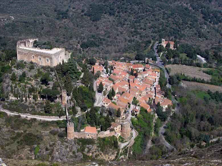 castelnou château