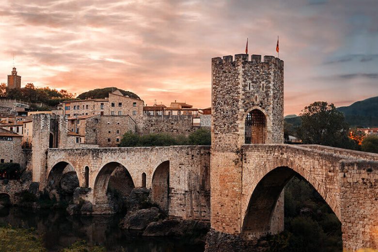 Découvrir village Catalogne du Sud