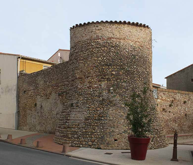 Monuments anciens Pyrénées Catalanes