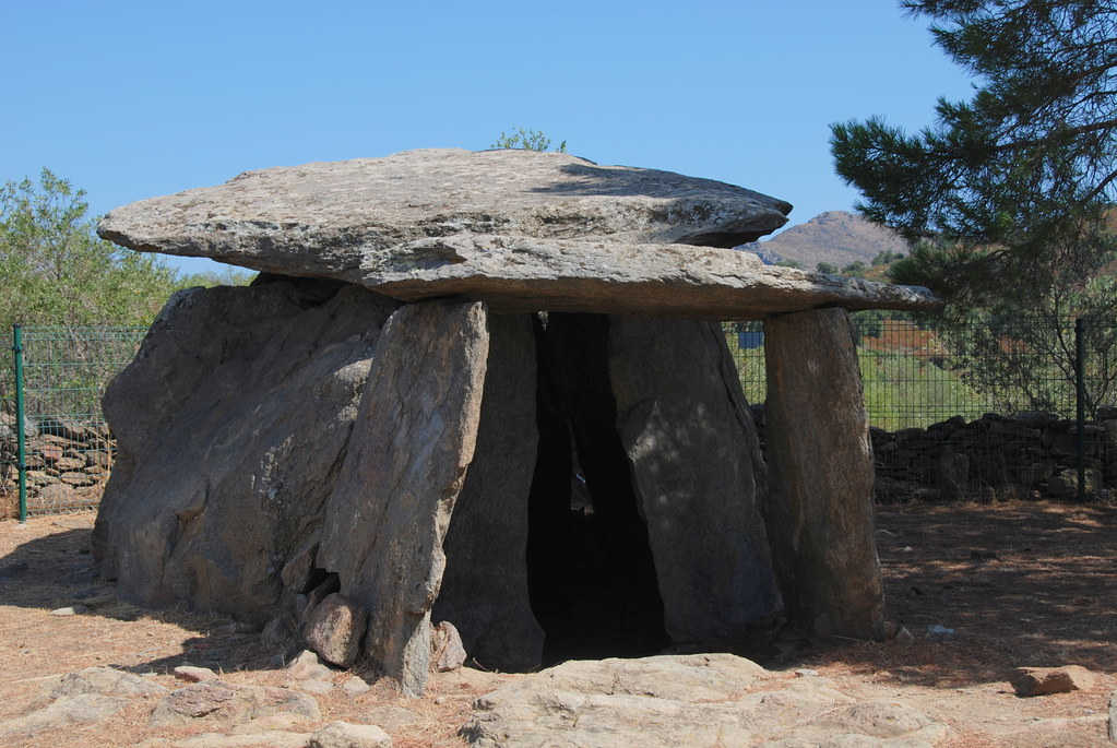 Dolmen de la creu d'en cobertella