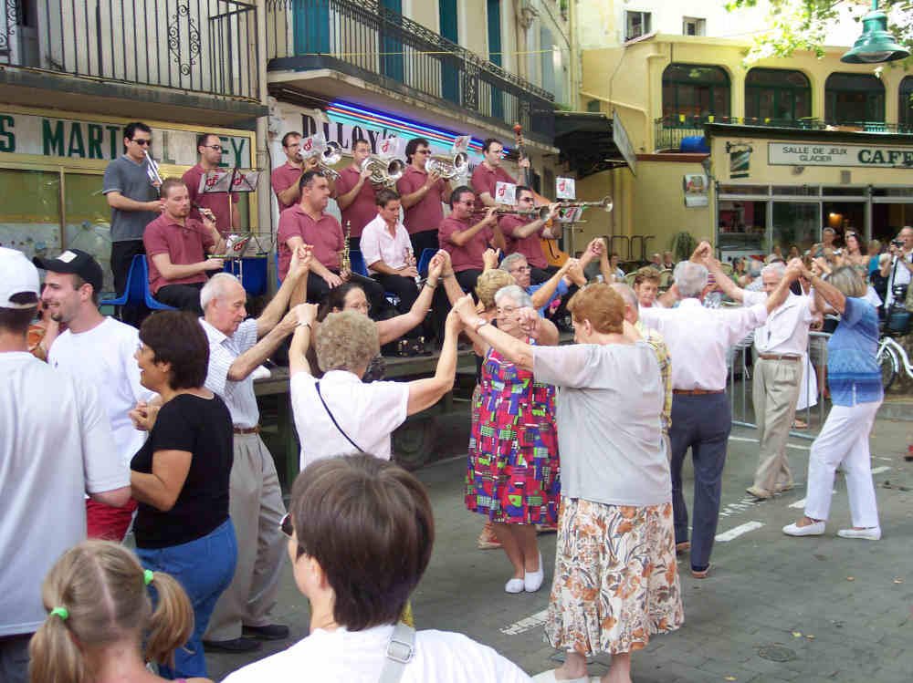 danse traditionnelle catalogne pays catalan