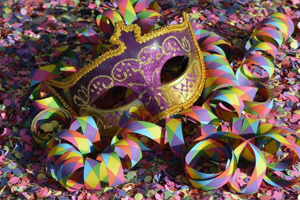 masque confettis carnaval