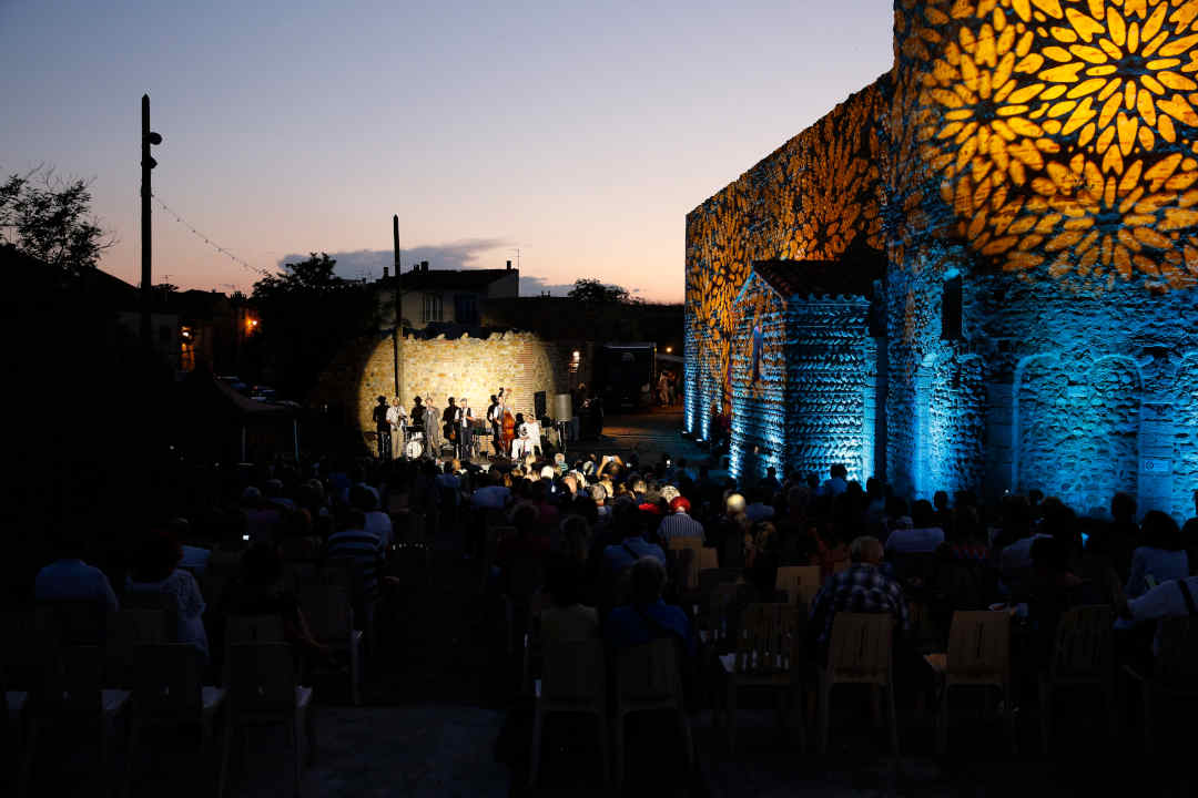 château événement musique concert plein air