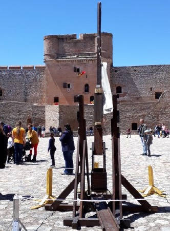 Forteresse de salses moyen âge