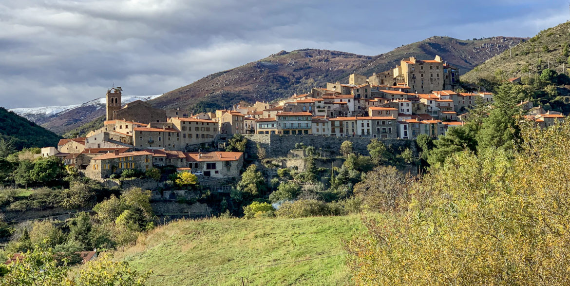 village de mosset randonnée en conflent kikimagtravel