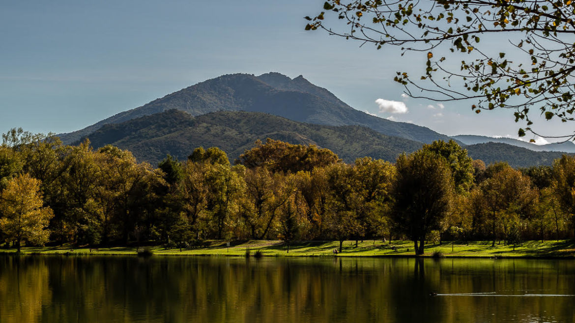 lac de saint jean pla de corts pyrénées orientales