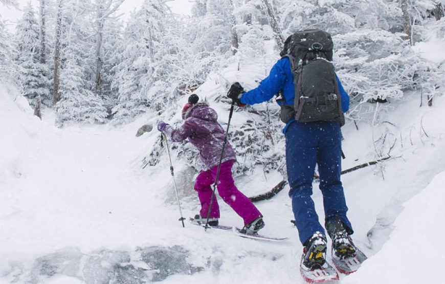 vacances hiver activité montagne neige