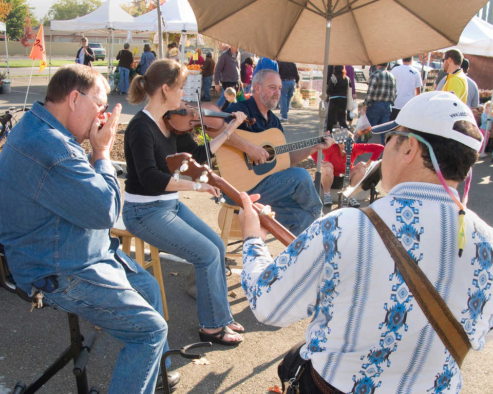 ambiance musicale marhcés des PO country